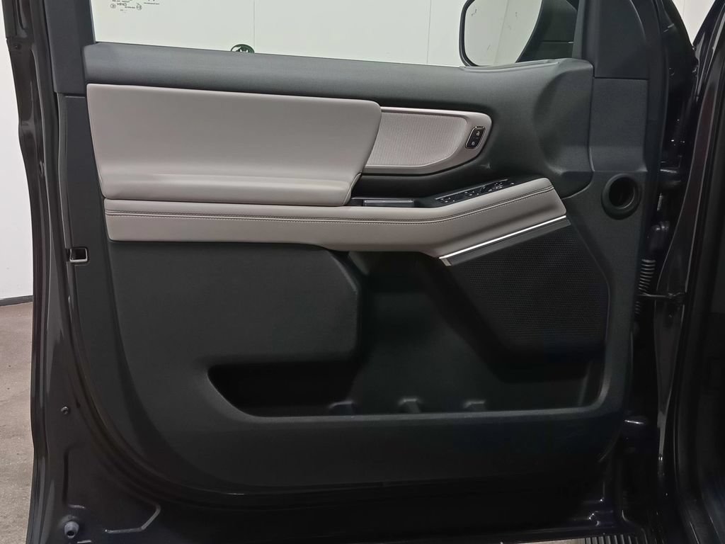 Certified 2025 Ford Expedition Max Active AWD/4WD image 19