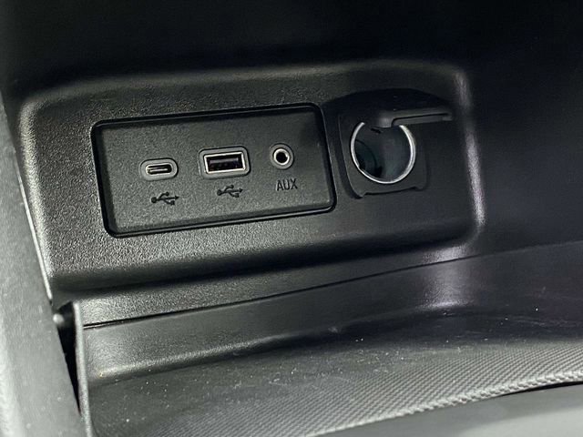 Used 2023 Chevrolet Equinox LS w/ LS Convenience Package image 29