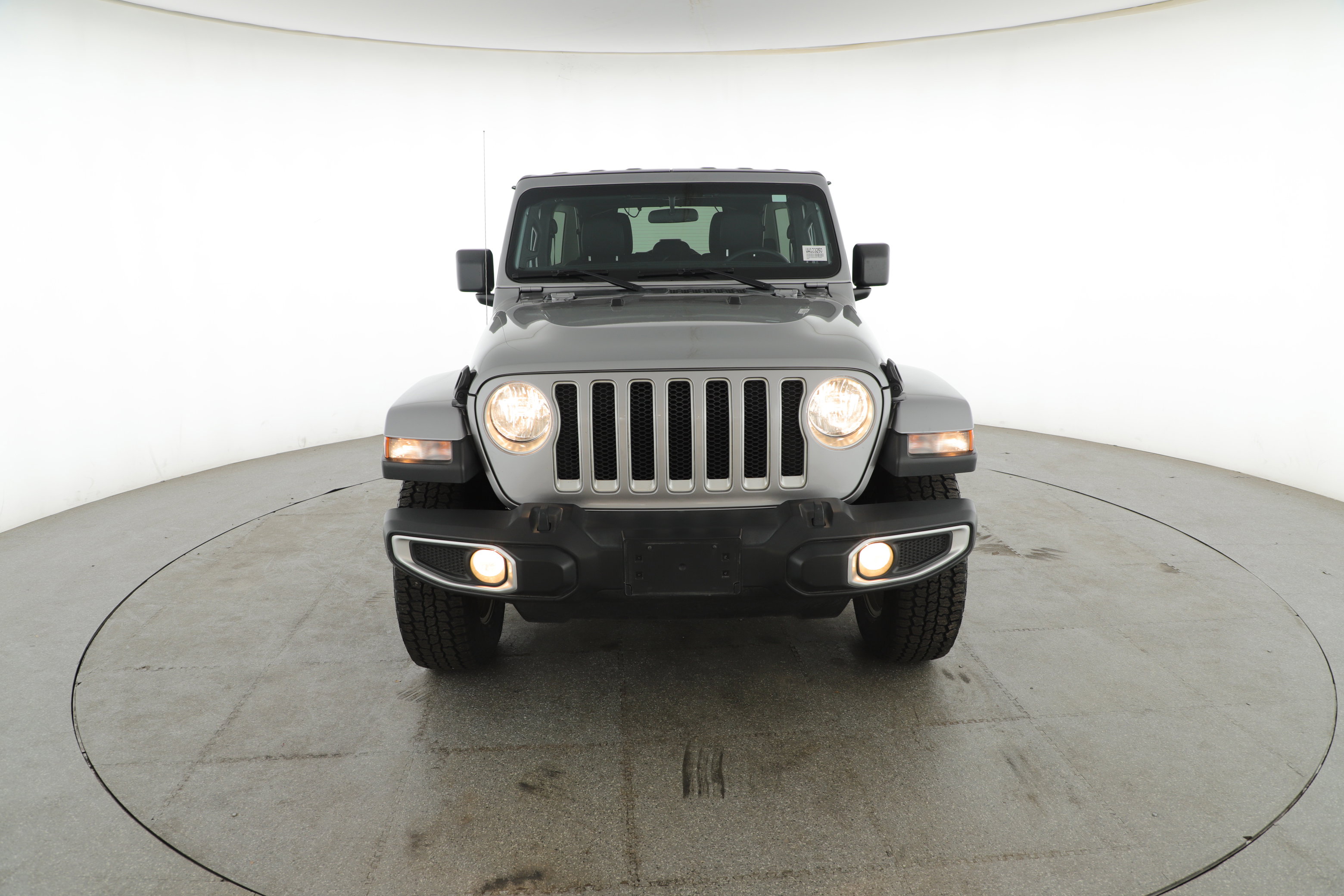 Used 2018 Jeep Wrangler Unlimited Sahara image 3