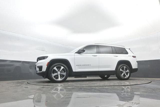 Used 2023 Jeep Grand Cherokee L Limited w/ Luxury Tech Group II image 35
