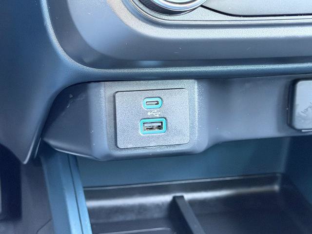 Certified 2024 Ford Maverick XL FWD image 20
