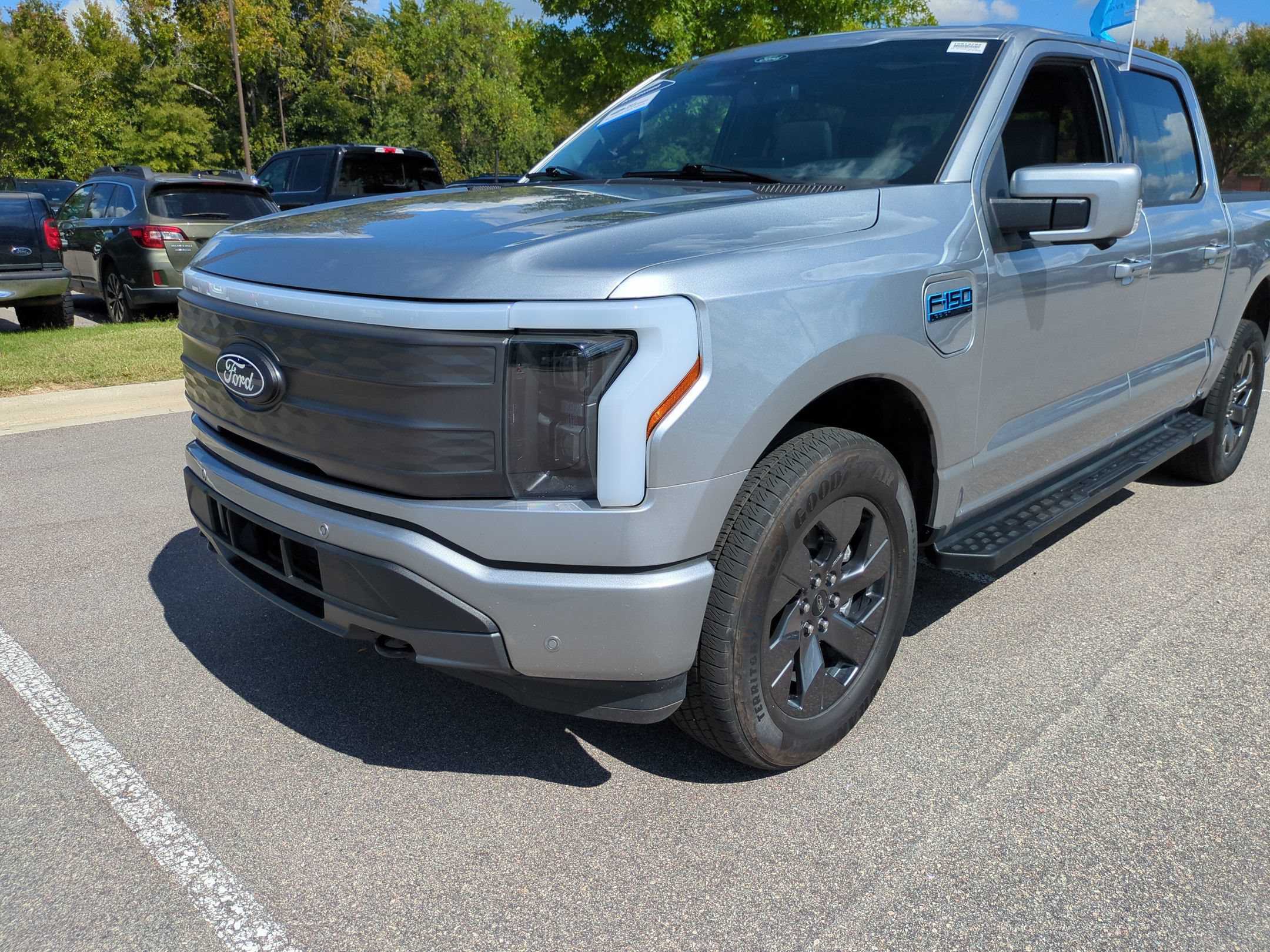 Certified 2025 Ford F150 Lightning Lariat AWD/4WD image 10