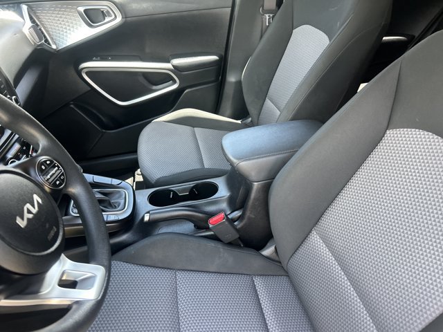 Used 2024 Kia Soul LX w/ Option Group 015 FWD image 15