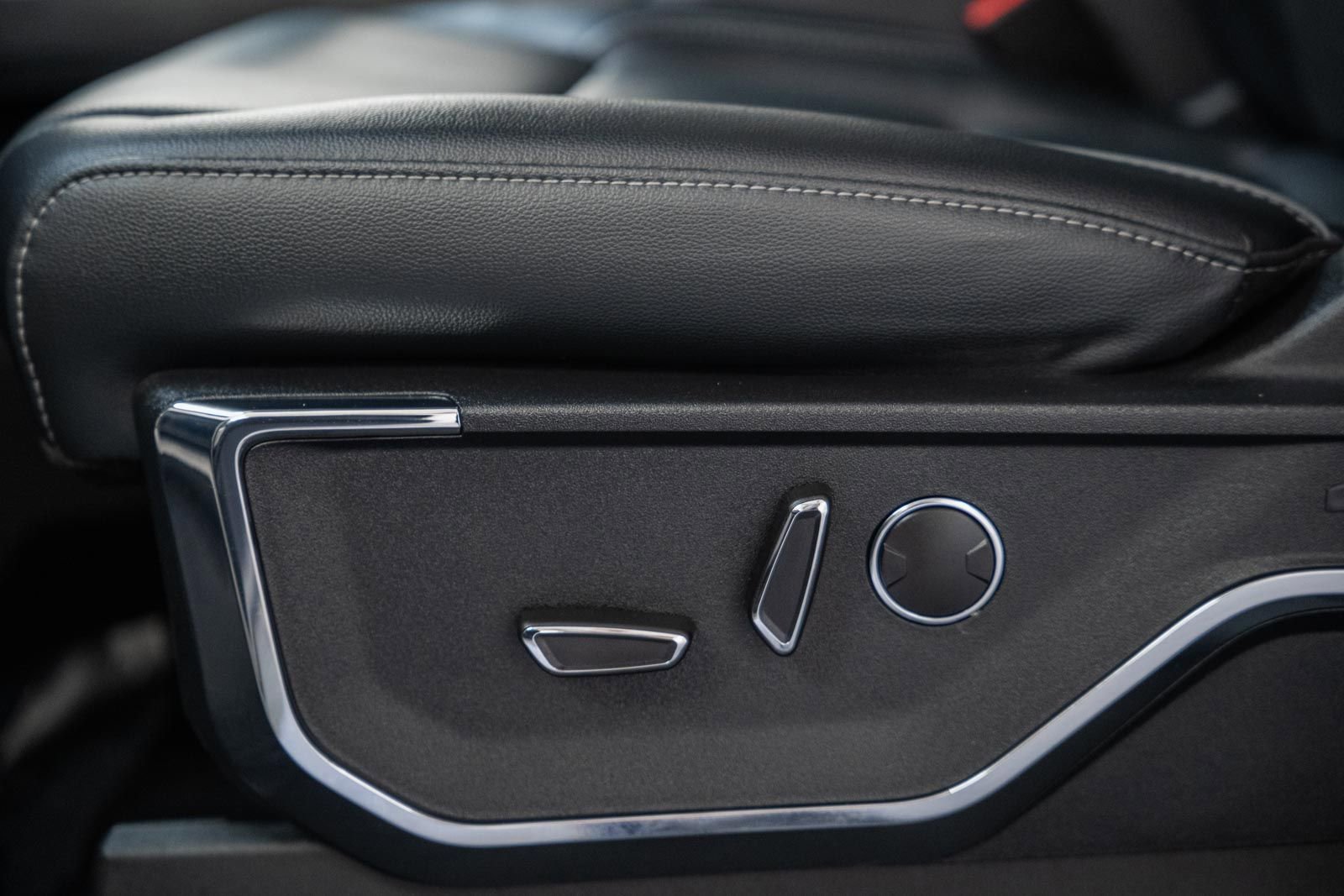 Certified 2023 Ford F150 Lariat w/ Equipment Group 502A High image 47