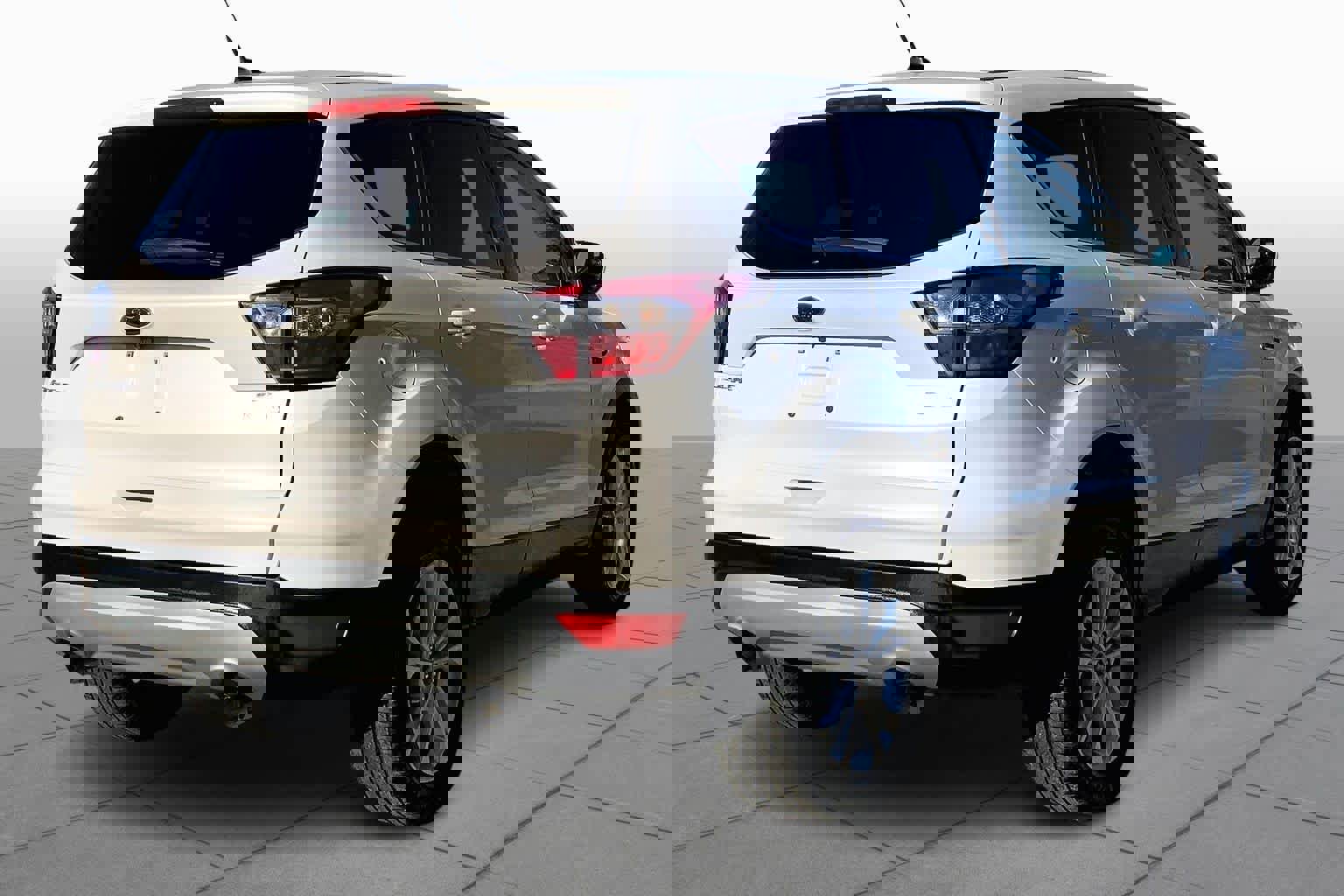 Certified 2017 Ford Escape SE image 12