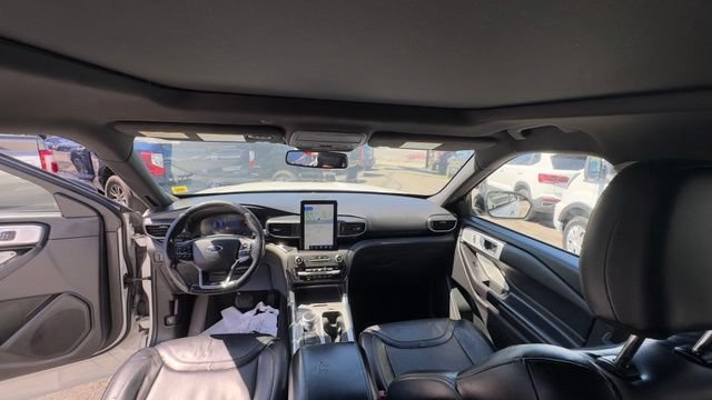 Certified 2020 Ford Explorer ST w/ Premium Technology Package AWD/4WD image 16