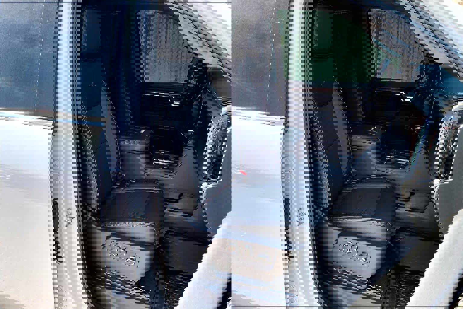 Used 2025 GMC Sierra 2500 Denali w/ Denali Reserve Package image 13