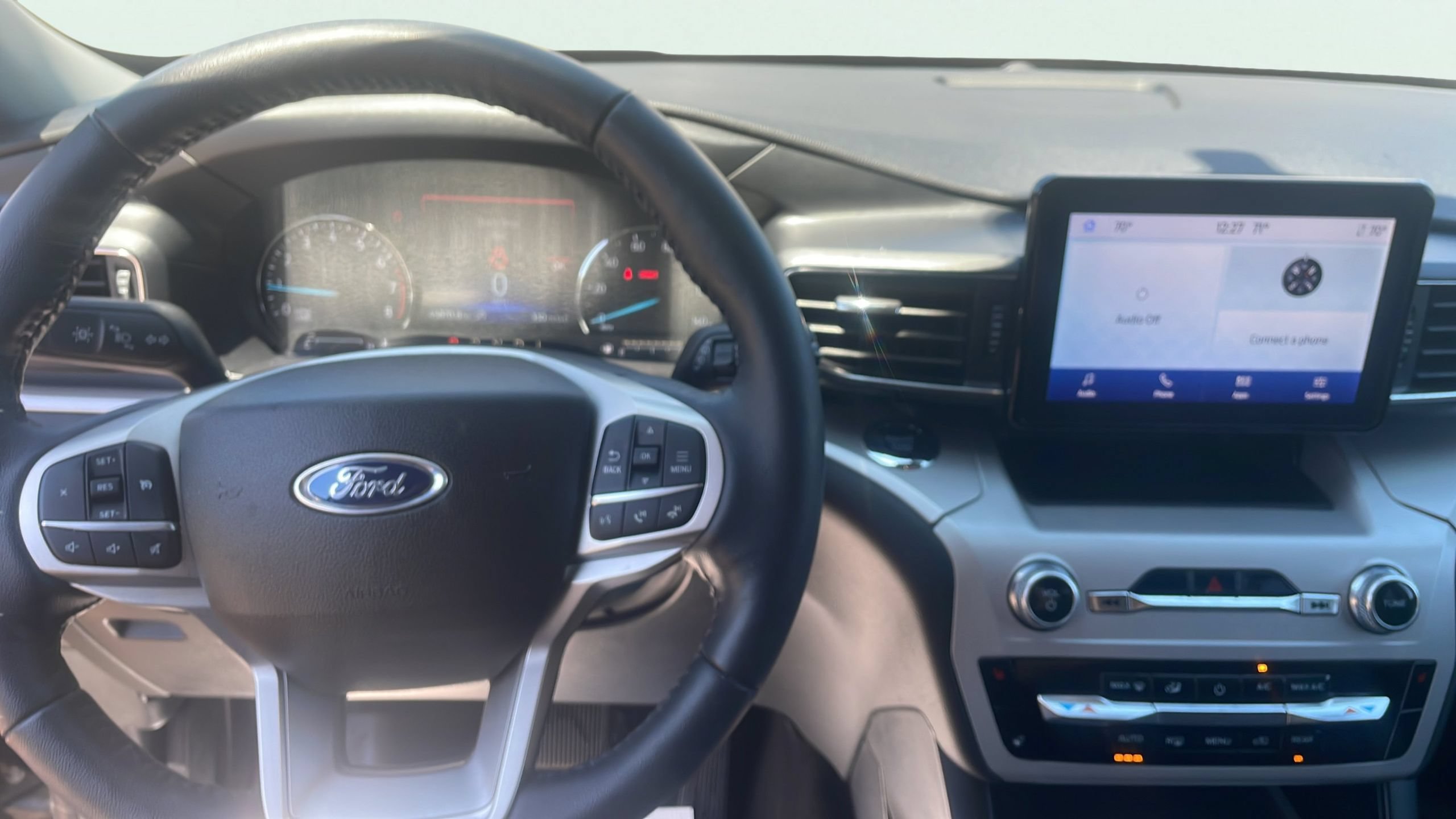 Certified 2023 Ford Explorer XLT w/ Equipment Group 202A AWD/4WD image 19