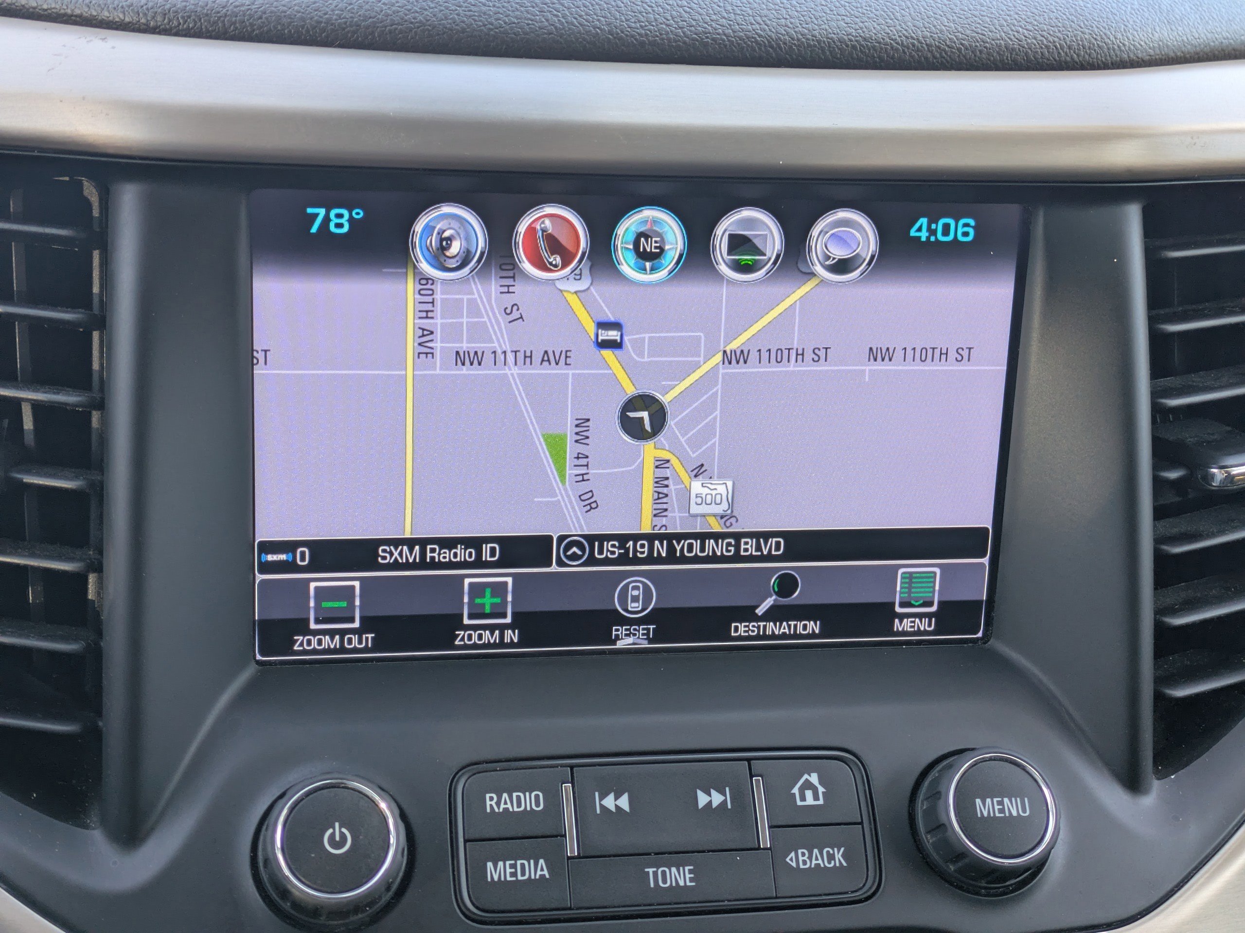 Used 2019 GMC Acadia Denali image 18