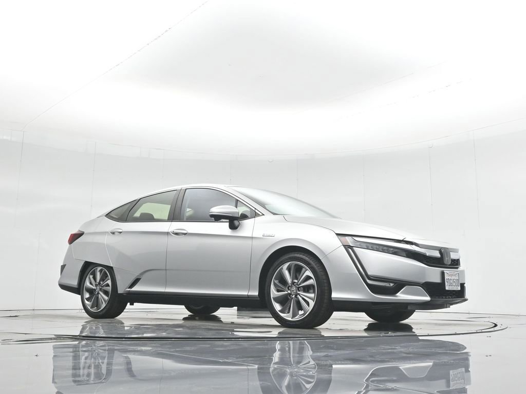 Used 2019 Honda Clarity Plug-In Hybrid image 2