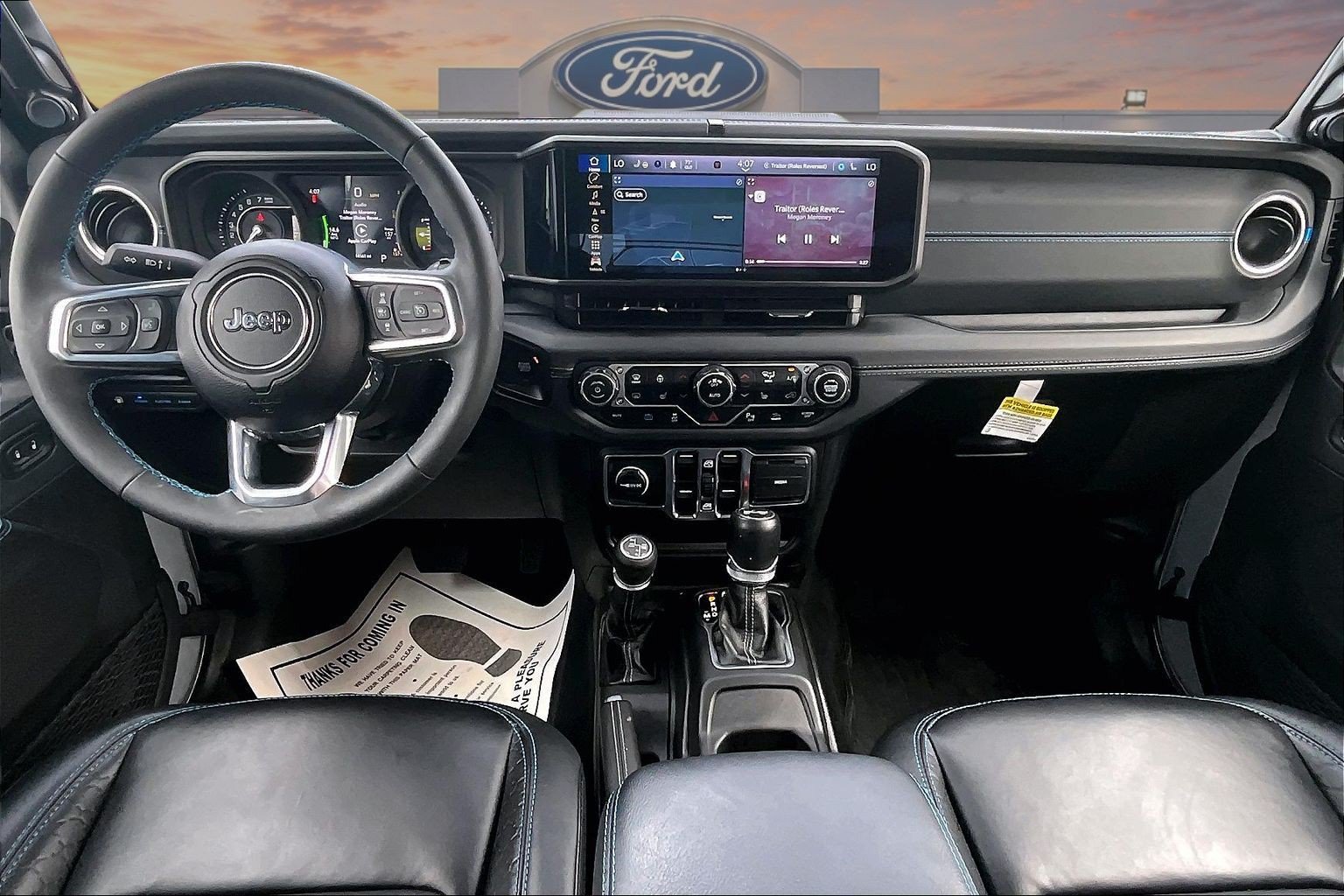 Used 2024 Jeep Wrangler High Altitude AWD/4WD image 16