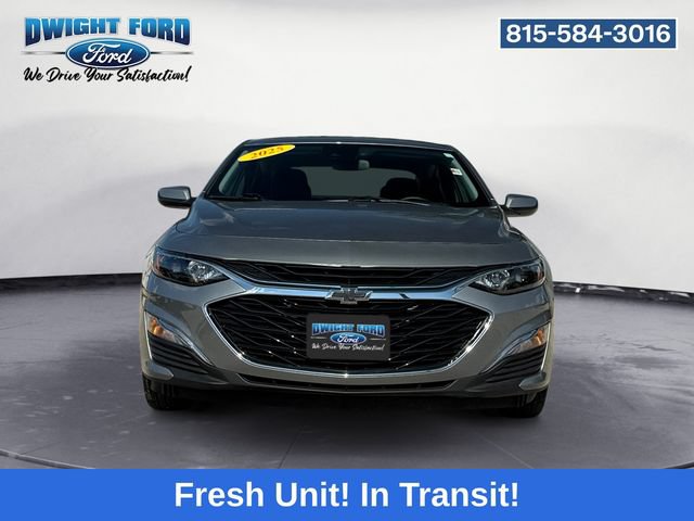Used 2025 Chevrolet Malibu RS FWD image 8