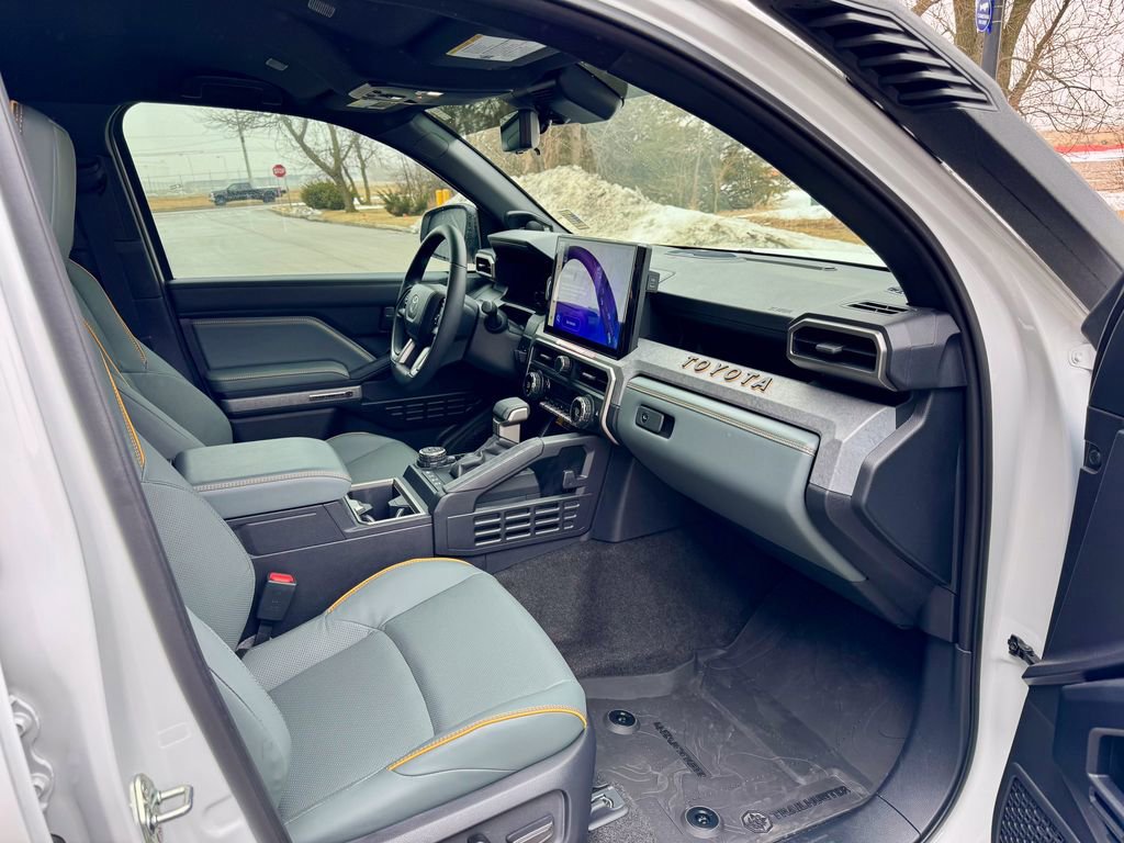 Used 2025 Toyota 4Runner Trailhunter image 20