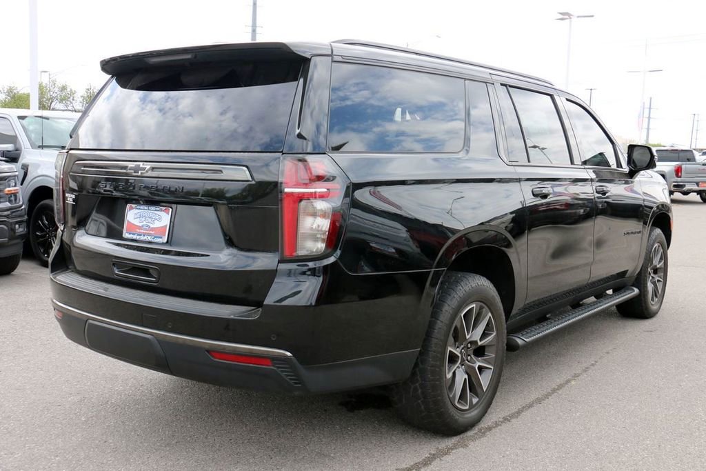 Used 2022 Chevrolet Suburban Z71 w/ Luxury Package image 5