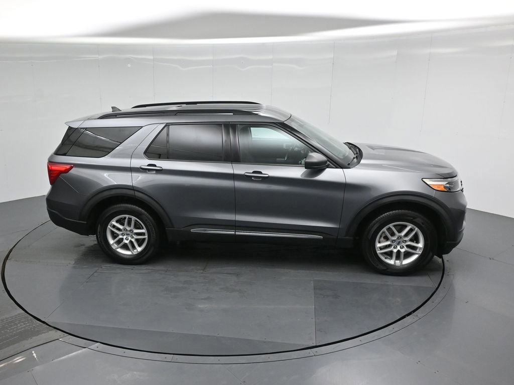 Certified 2022 Ford Explorer XLT w/ Class IV Trailer Tow Package image 8