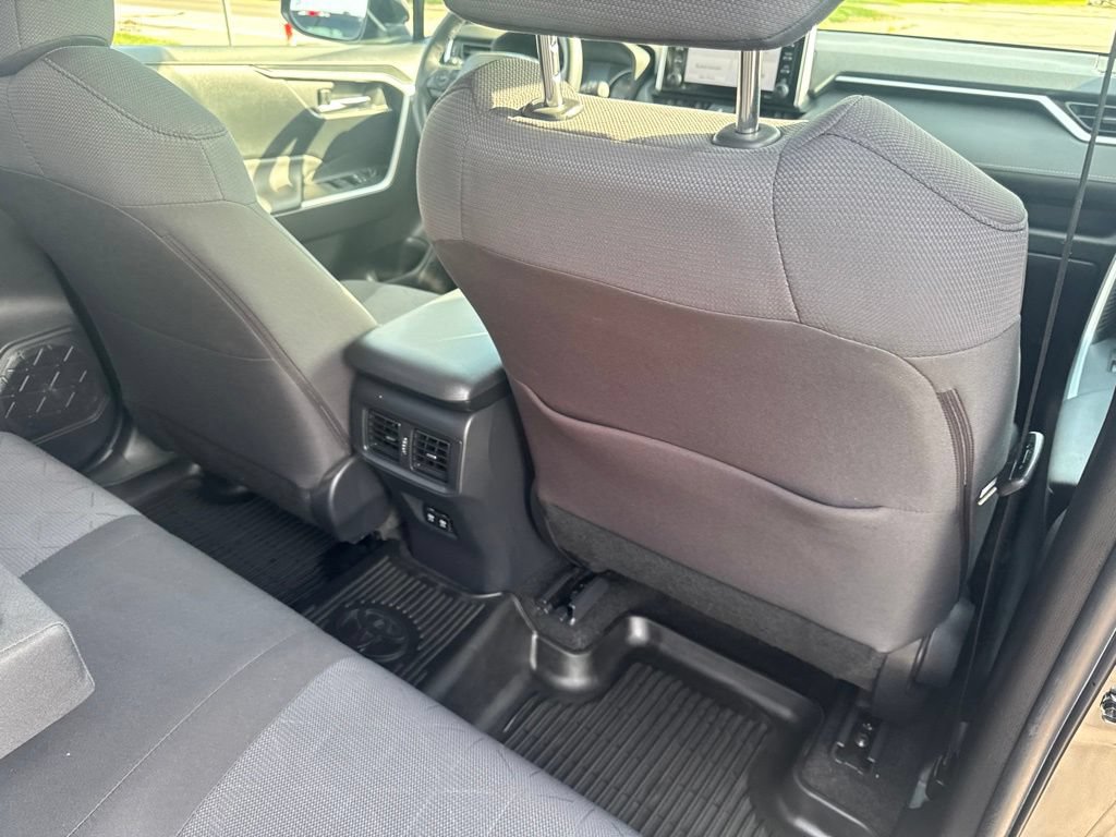 Used 2020 Toyota RAV4 XLE w/ Convenience Package AWD/4WD image 40