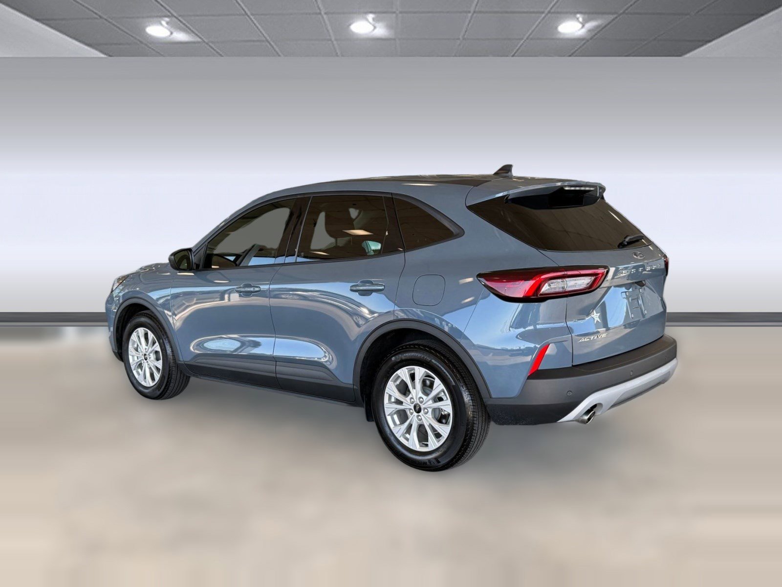 Certified 2025 Ford Escape Active w/ Tech Pack #1 FWD image 3