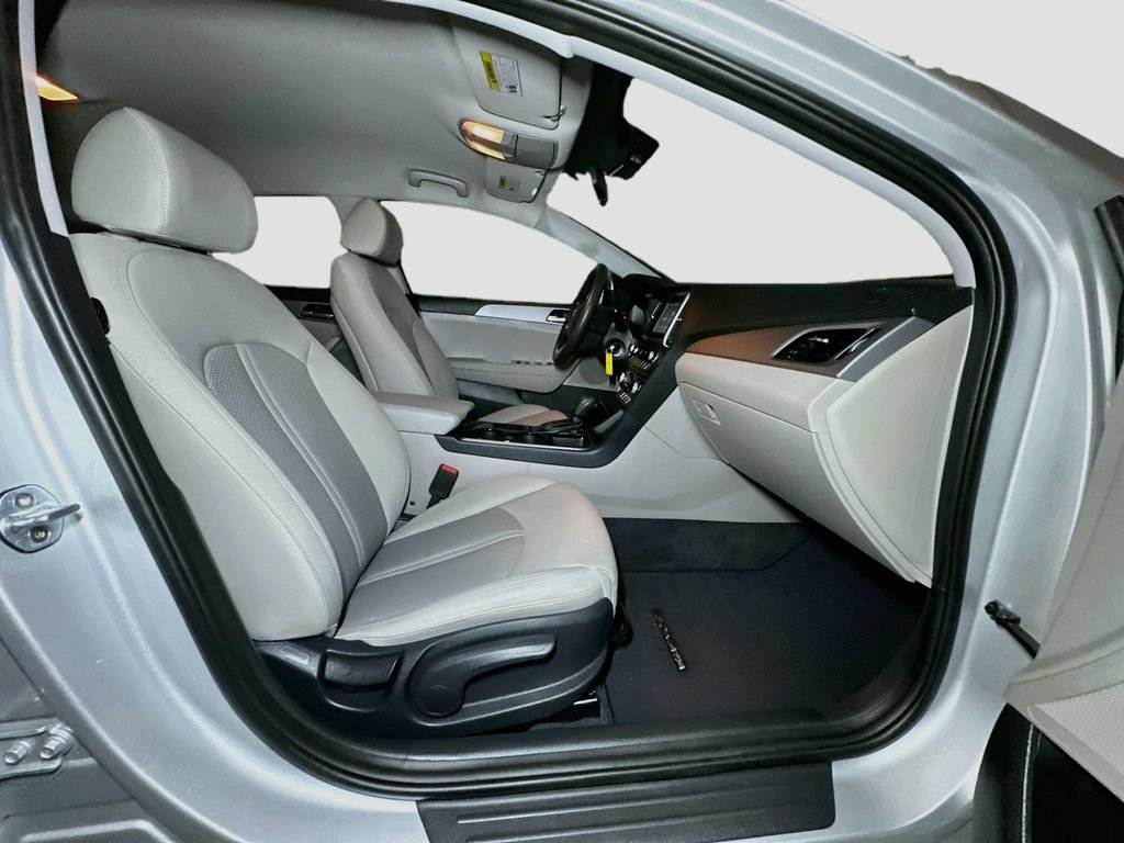 Used 2019 Hyundai Sonata SE FWD image 38