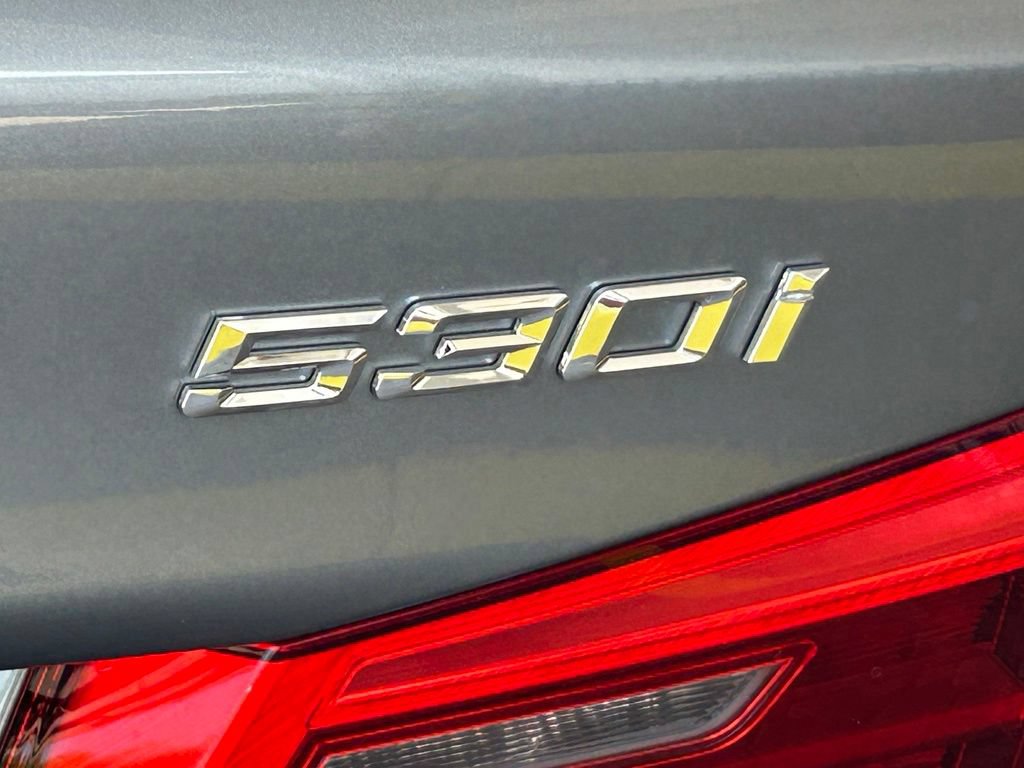 Used 2020 BMW 530i w/ Convenience Package RWD image 22