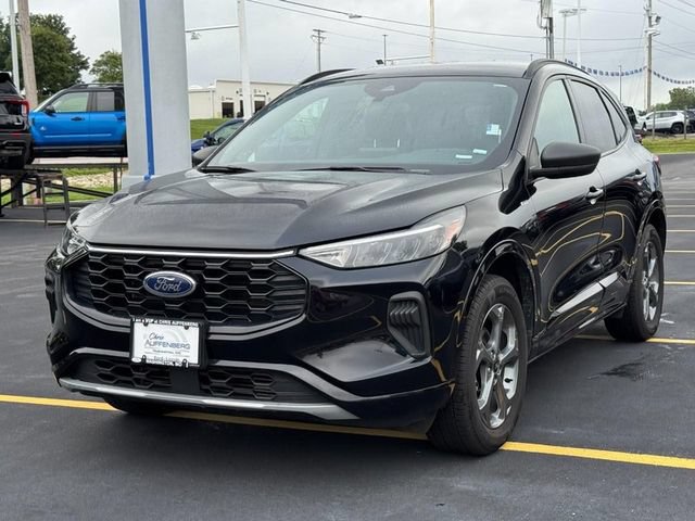 Certified 2024 Ford Escape ST-Line AWD/4WD image 8