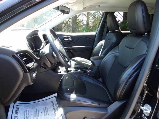 Used 2021 Jeep Cherokee Latitude Plus AWD/4WD image 13