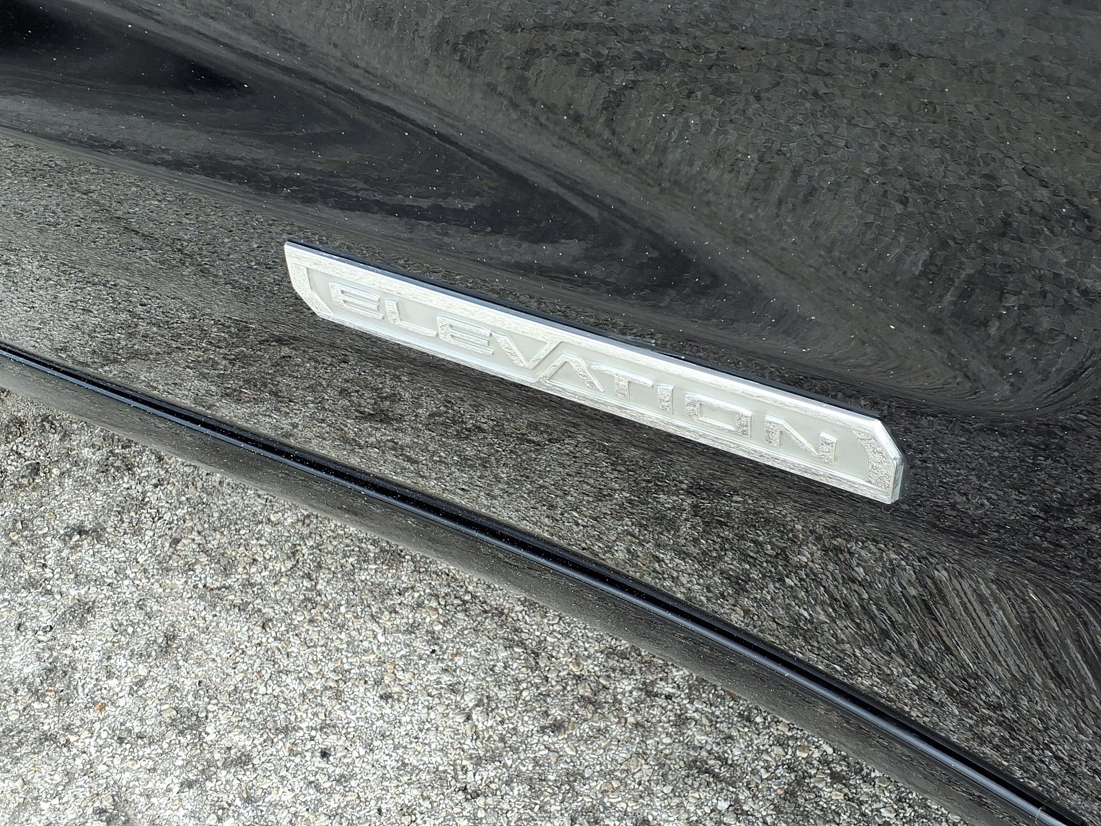 Used 2023 GMC Sierra 1500 Elevation RWD image 9