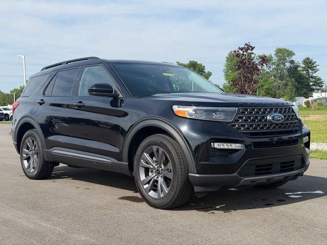 Certified 2024 Ford Explorer XLT w/ Equipment Group 202A