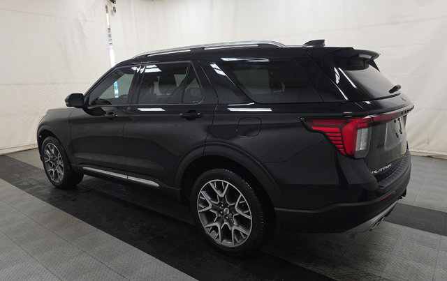 Certified 2025 Ford Explorer Platinum w/ Ultimate Package AWD/4WD image 4