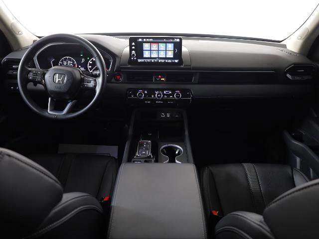 Used 2023 Honda Pilot Touring image 14