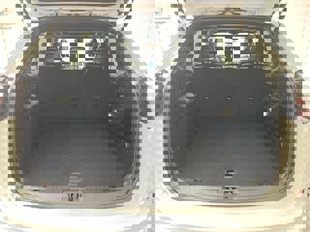 Certified 2022 Ford Edge ST-Line w/ Class II Trailer Tow Package image 35