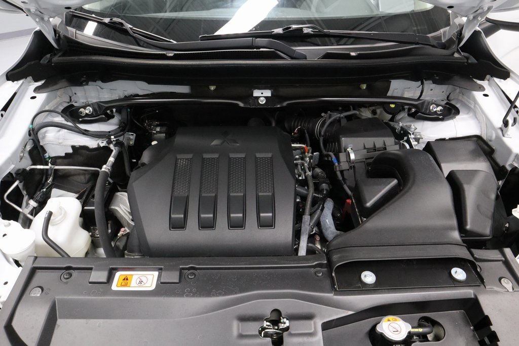 Used 2024 Mitsubishi Eclipse Cross SE image 14