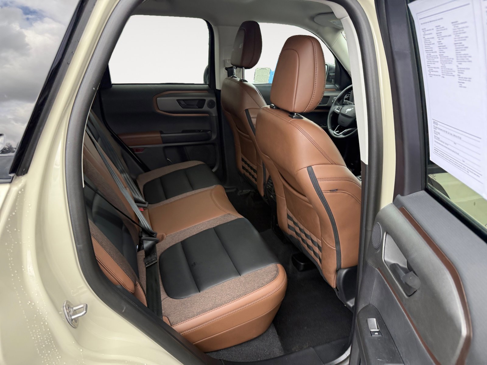 Certified 2025 Ford Bronco Sport Outer Banks w/ Outer Banks Tech Package+ AWD/4WD image 18