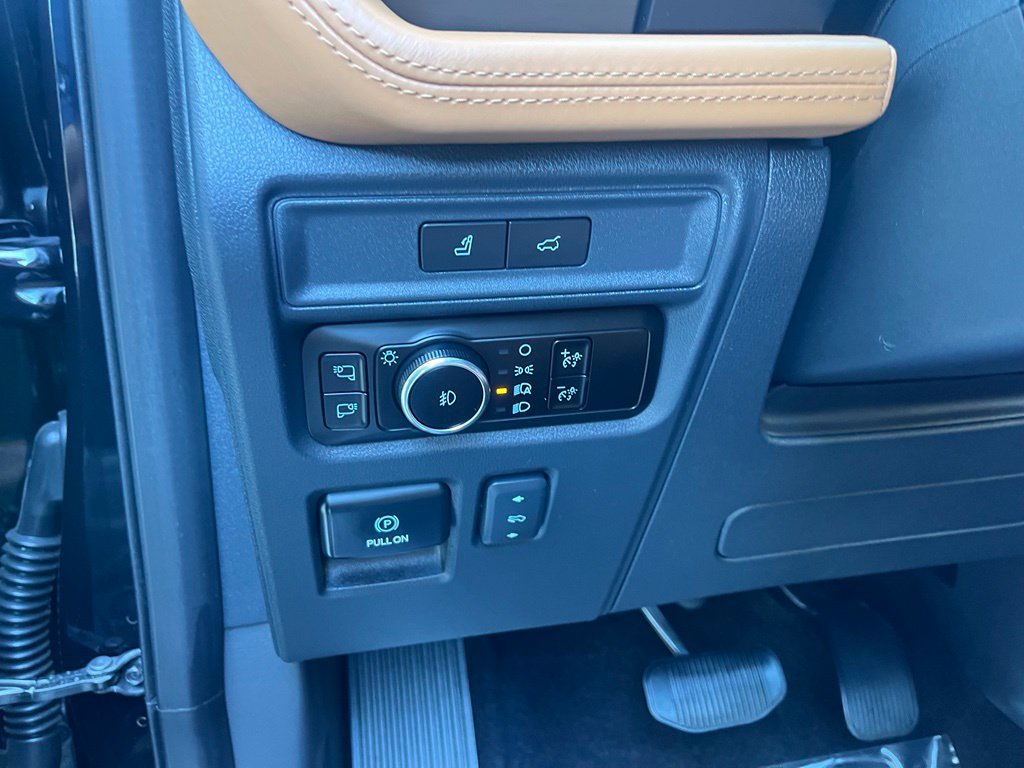 Certified 2023 Ford Expedition Platinum AWD/4WD image 40