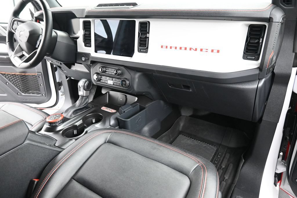 Certified 2025 Ford Bronco Stroppe Edition AWD/4WD image 19