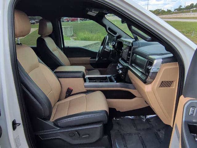 Certified 2025 Ford F450 Lariat w/ Lariat Ultimate Package AWD/4WD image 15