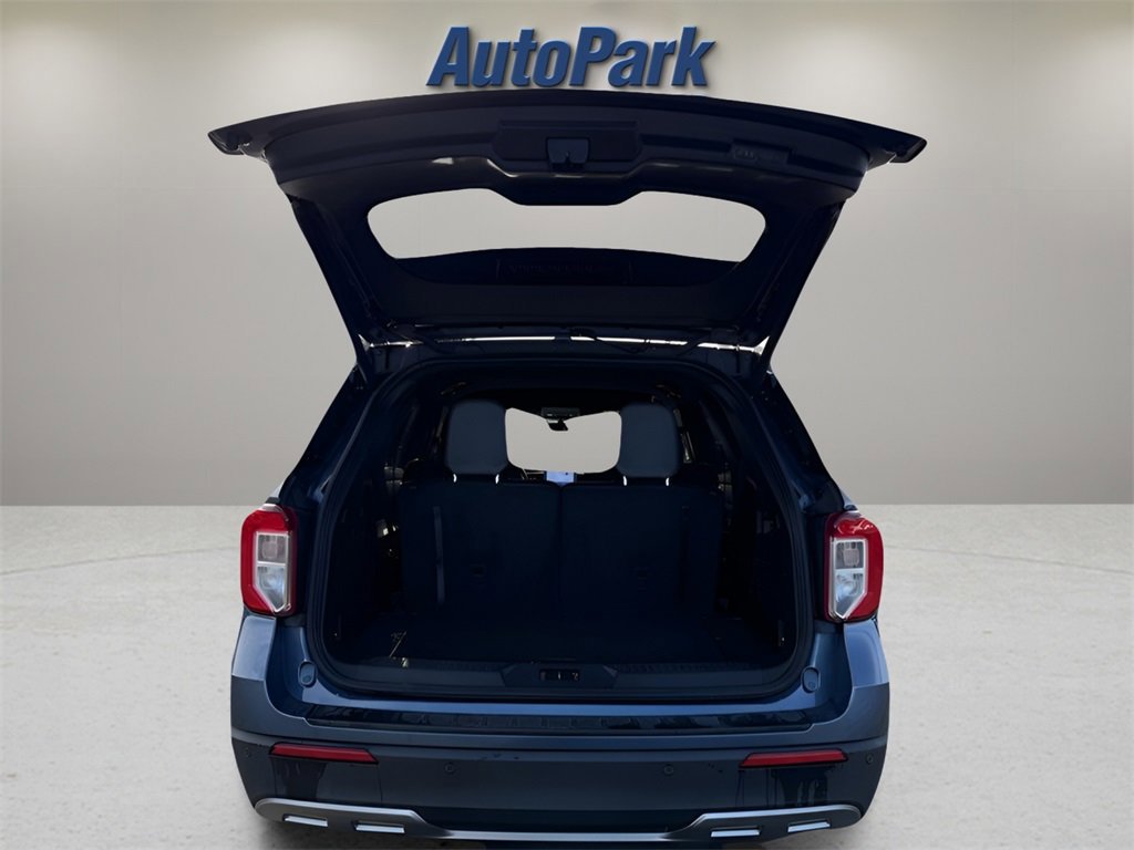 Certified 2020 Ford Explorer XLT w/ Equipment Group 202A image 30