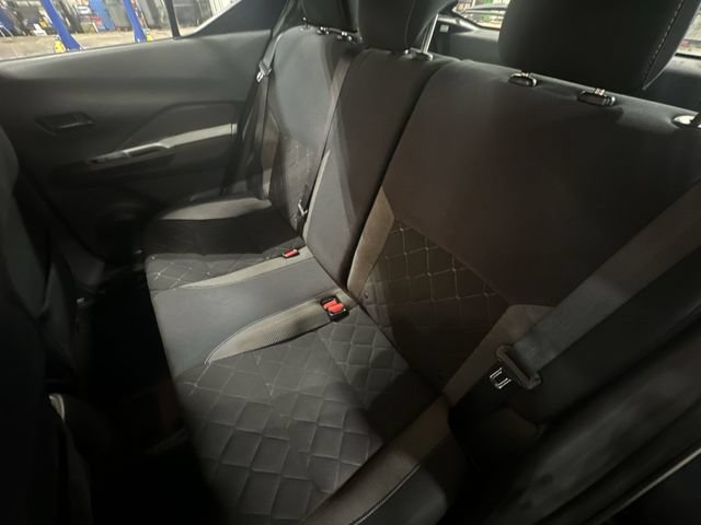 Used 2018 Nissan Kicks S FWD image 31