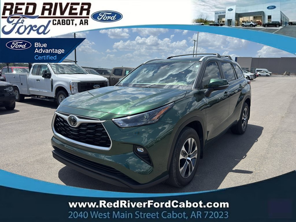 Used 2024 Toyota Highlander XLE