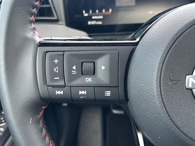 Used 2026 Nissan Kicks SR FWD image 23