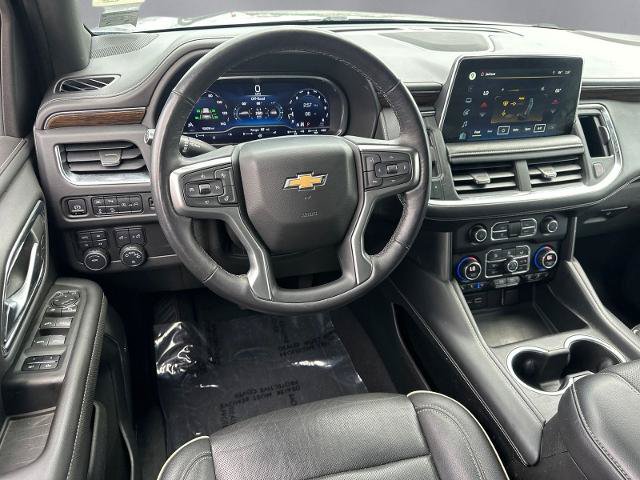 Used 2022 Chevrolet Suburban Premier AWD/4WD image 3