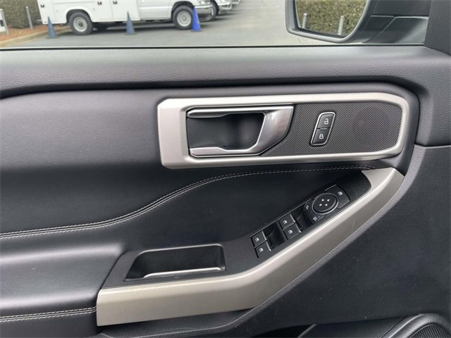 Certified 2020 Ford Explorer XLT w/ Equipment Group 202A image 13