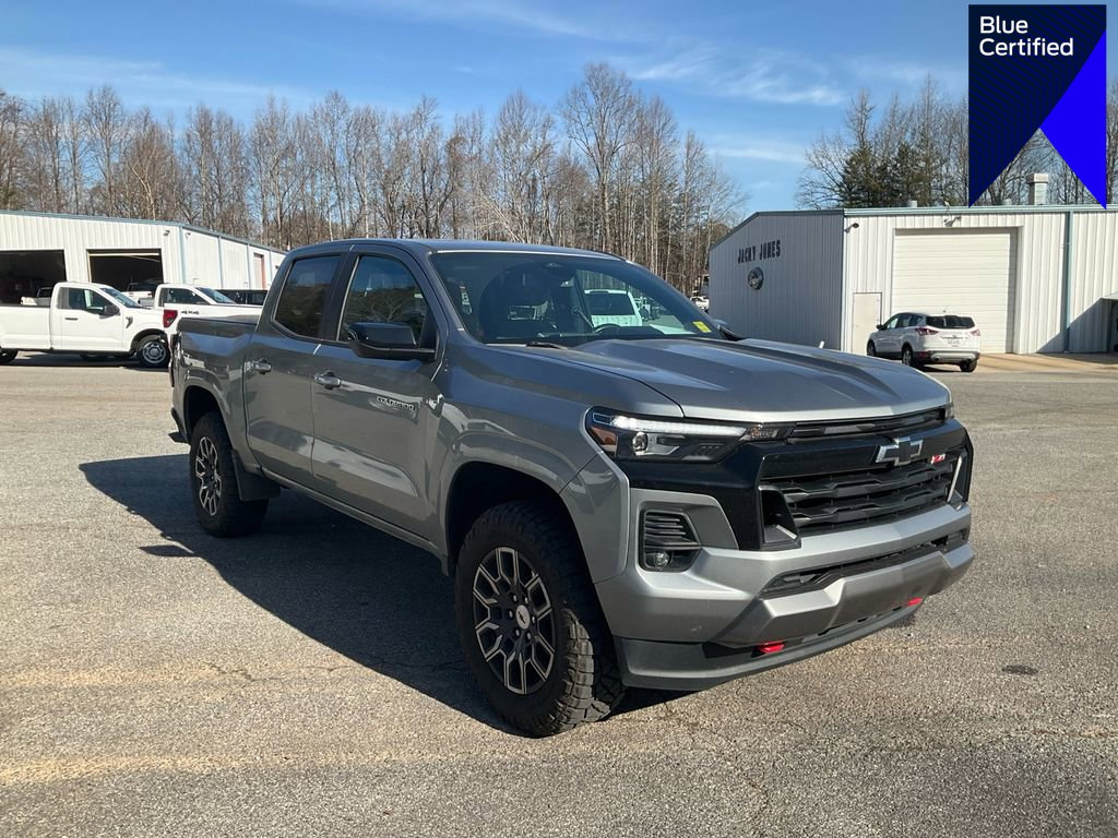 Used 2023 Chevrolet Colorado Z71 w/ Z71 Convenience Package 2