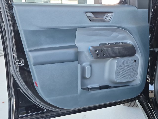 Certified 2025 Ford Maverick Lobo AWD/4WD image 13