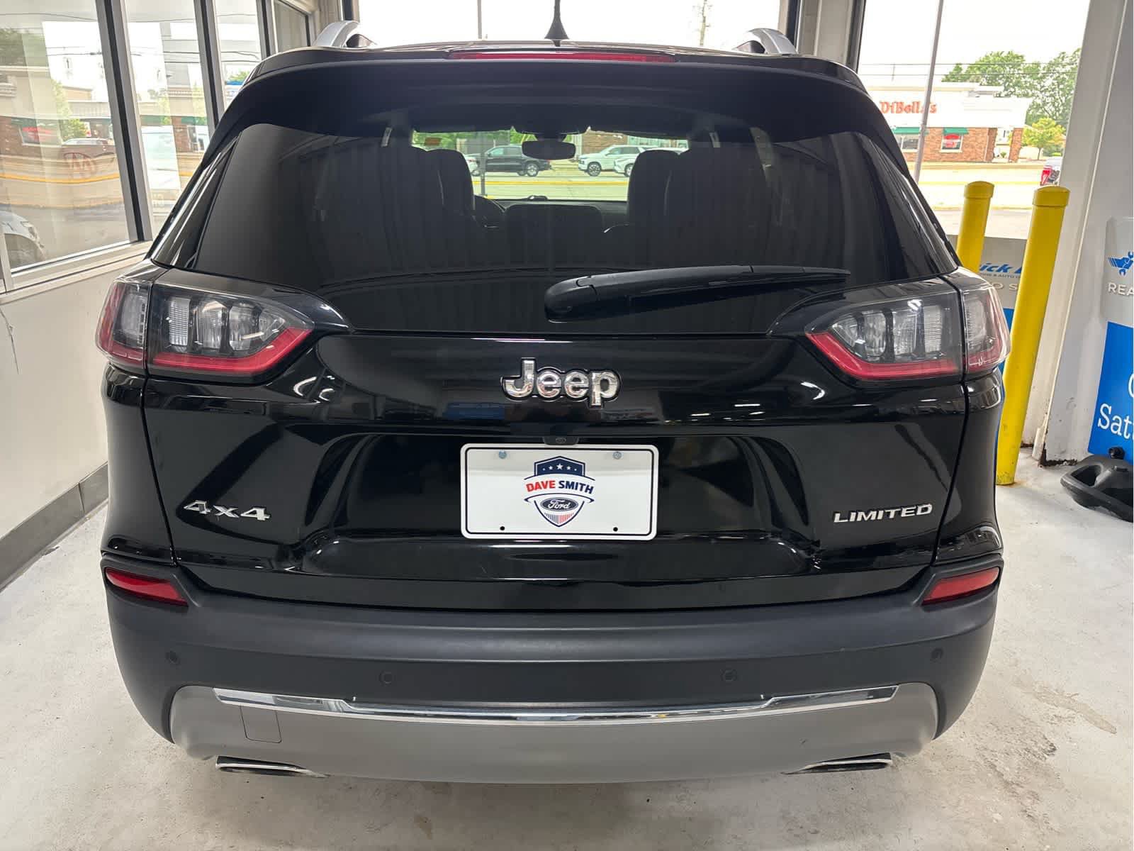 Used 2020 Jeep Cherokee Limited AWD/4WD image 11