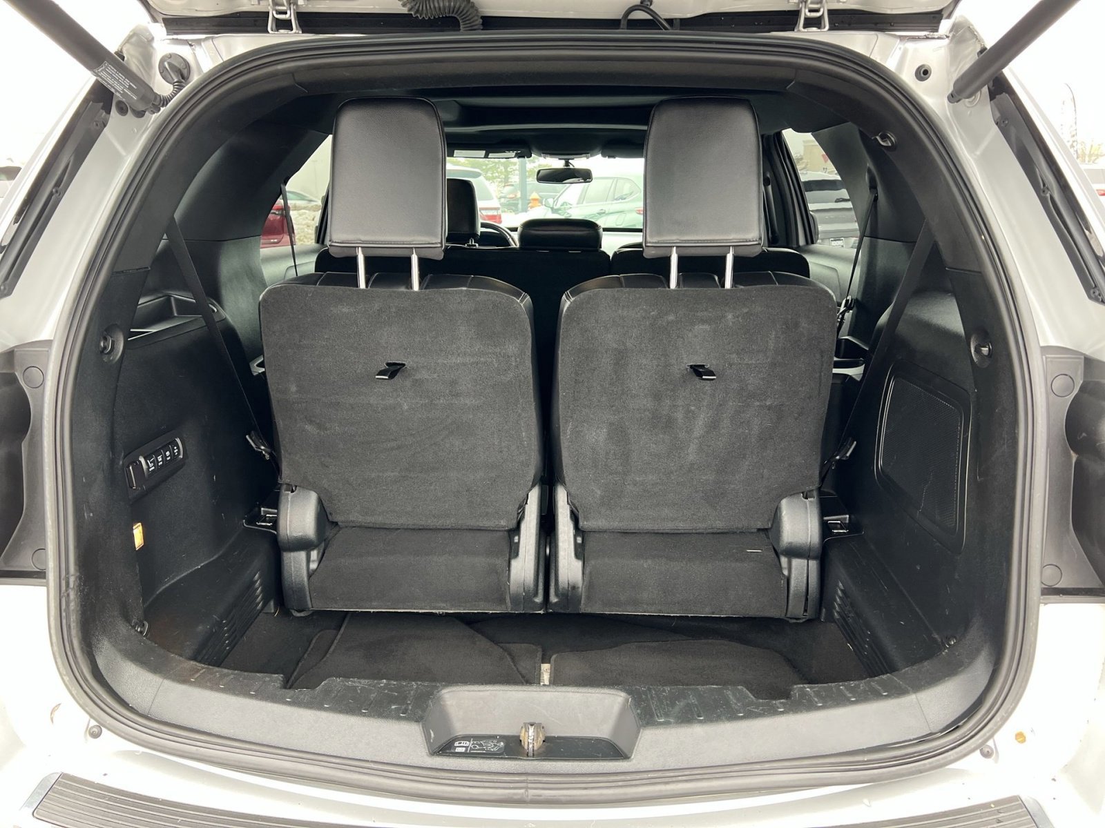 Certified 2019 Ford Explorer Limited w/ Class III Trailer Tow Package image 27