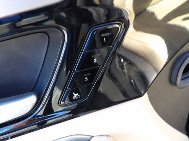 Used 2025 Acura MDX SH-AWD w/ Technology Package image 26