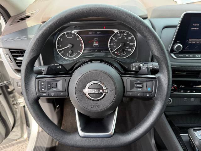 Used 2023 Nissan Rogue SV AWD/4WD image 14