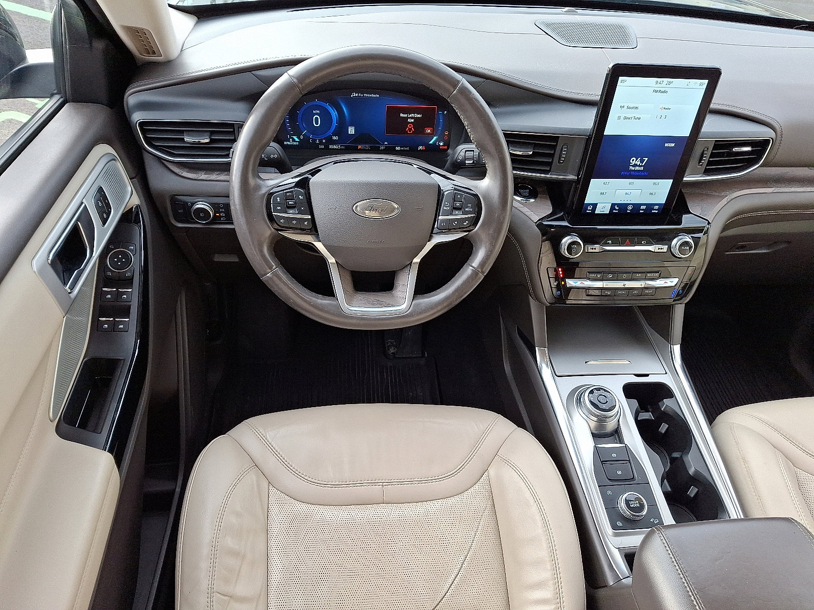 Certified 2022 Ford Explorer Platinum w/ Equipment Group 601A image 13