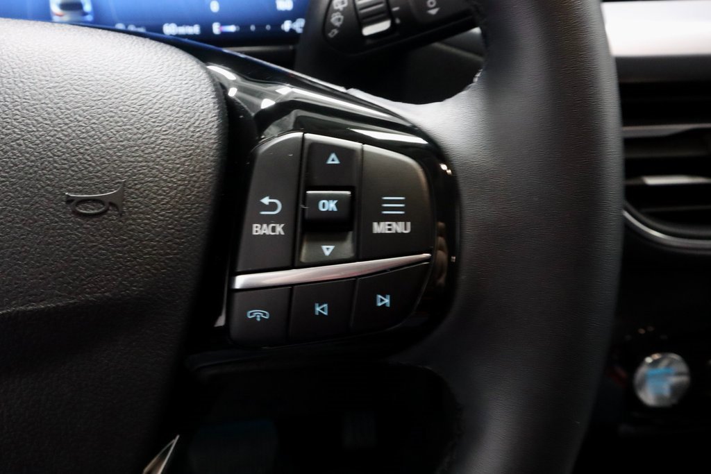 Certified 2024 Ford Escape SE w/ PHEV Premium Package image 31