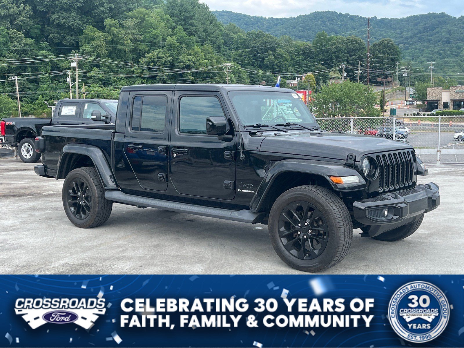 Used 2021 Jeep Gladiator Overland AWD/4WD image 1